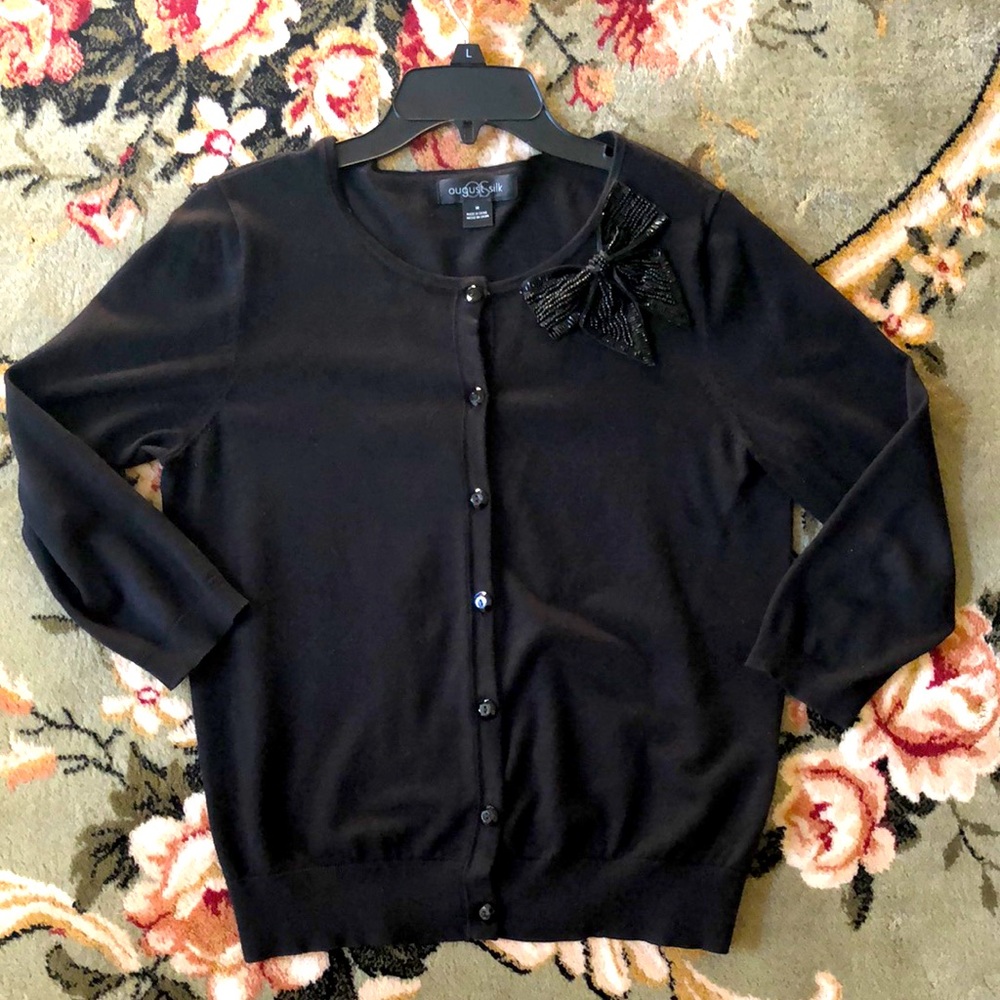 August Silk beautiful cardigan with a bow size M
